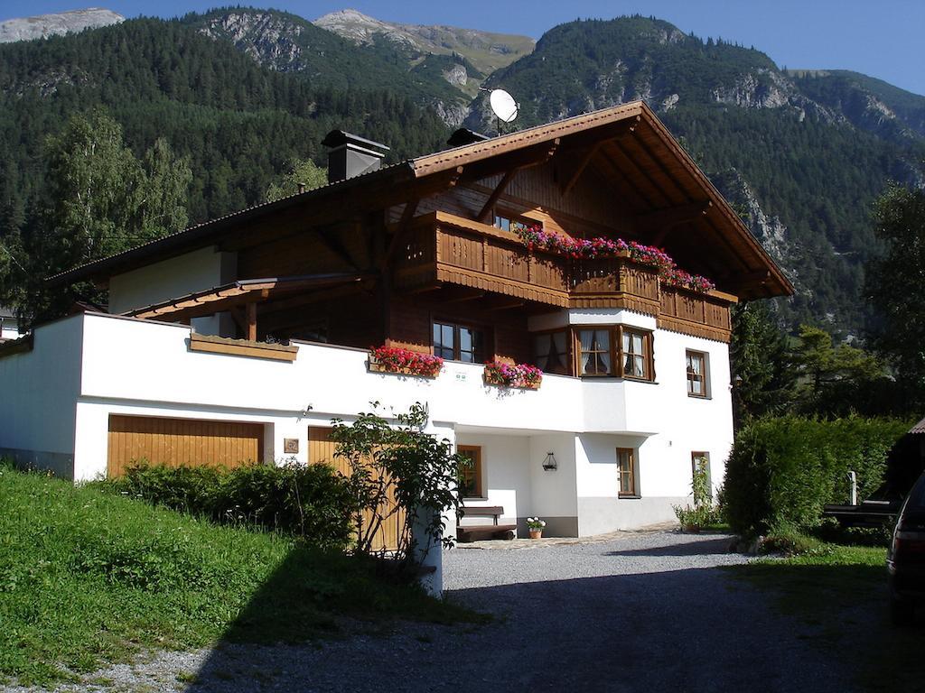 Apart Elisabeth Pettneu am Arlberg Exterior photo